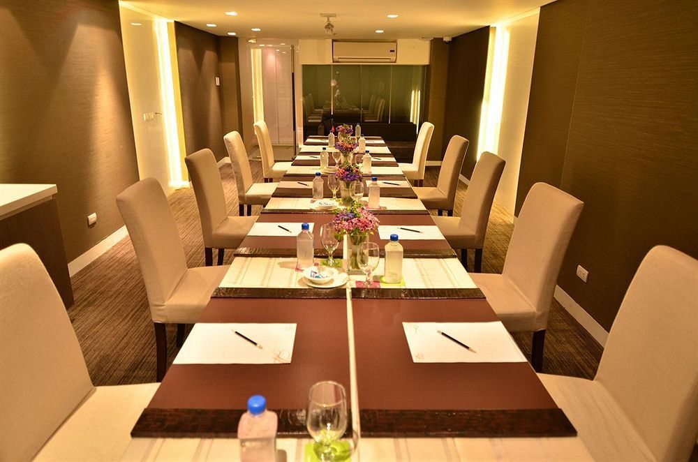 Midas Hotel And Casino Pasay Bagian luar foto