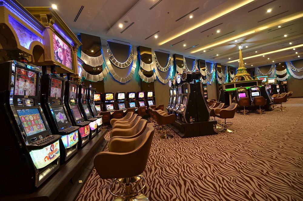 Midas Hotel And Casino Pasay Bagian luar foto