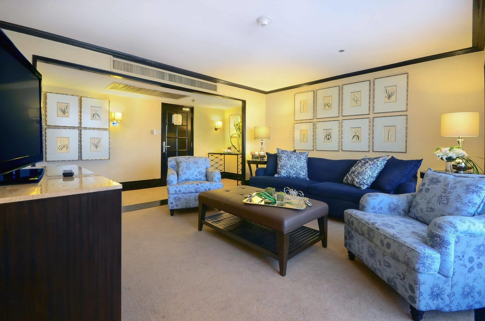 Midas Hotel And Casino Pasay Bagian luar foto